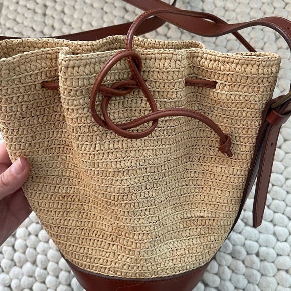 SEZANE MINI FARROW RAPHIA BUCKET BAG - Picture 4 of 8